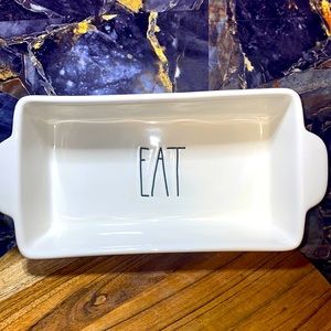 Rae Dunn bakery dish